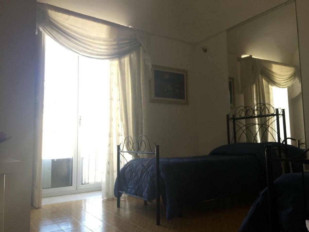 Triple Room with Balcony and Private Bathroom,891826699:JPEG